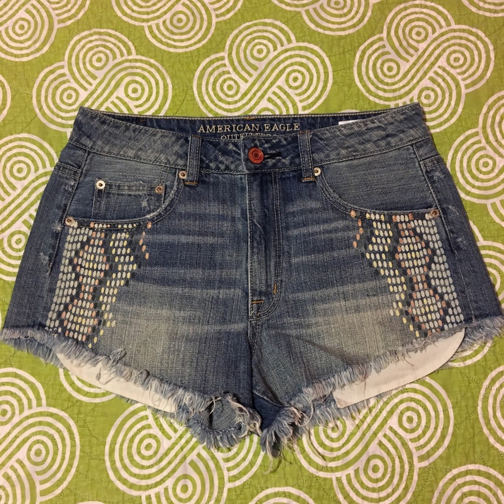 American Eagle High Rise Festival Shorts. Size 8